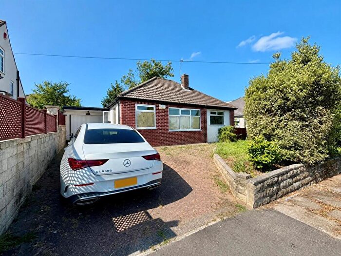 2 Bedroom Detached Bungalow For Sale In Welbeck Drive, Bradford, BD7