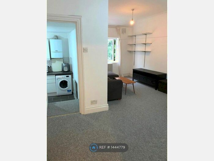 1 Bedroom Flat To Rent In Pepys Road, London, SE14