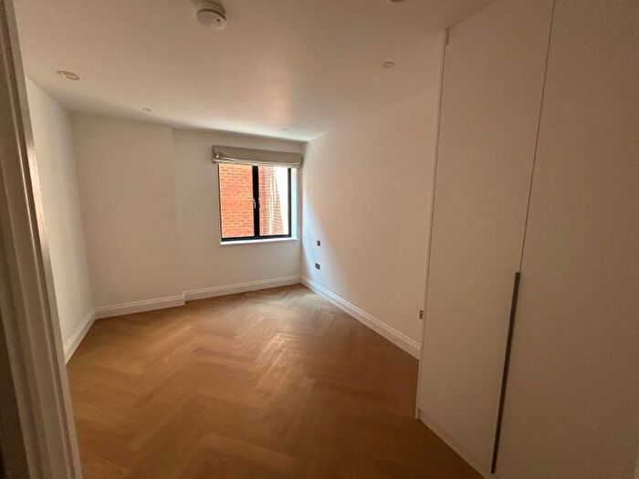 2 Bedroom Apartment To Rent In Beechcroft Avenue, Golders Green, NW11