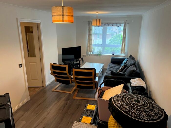 2 Bedroom Flat To Rent In Lower London Road, Edinburgh, EH7