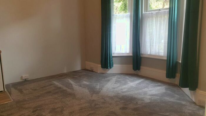 Studio To Rent In Moorland Rd, Bournemouth, BH1