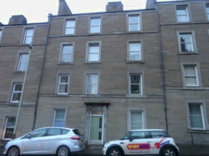 1 Bedroom Flat To Rent In E Rosefield Street, DD1