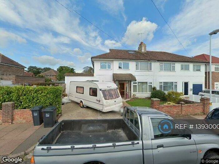 6 Bedroom Detached House To Rent In Bramley Road, Worthing, BN14