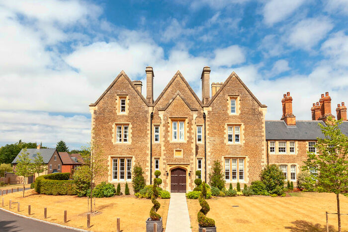 2 Bedroom Apartment To Rent In Besselsleigh, OX13