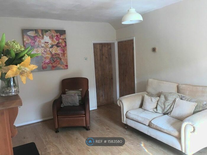 2 Bedroom Terraced House To Rent In Manchester Road, Rossendale, BB4