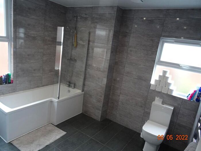 6 Bedroom Terraced House To Rent In Stannington Avenue, Heaton, NE6
