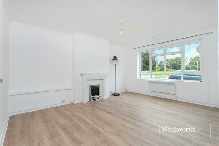1 Bedroom Flat To Rent In Basing Way, Finchley, London, N3