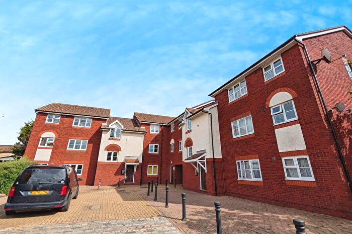 1 Bedroom Flat To Rent In Captains Place, SO14