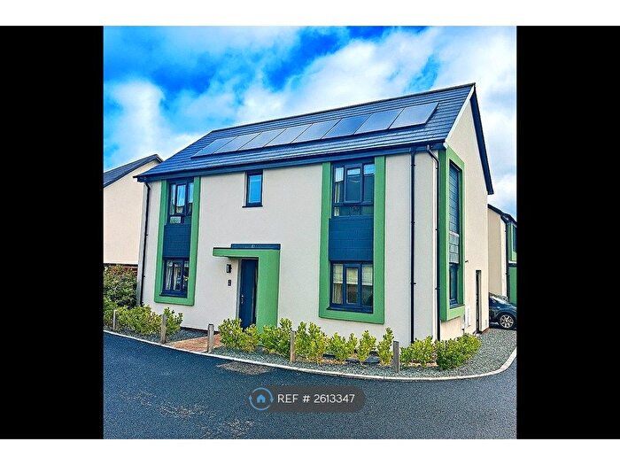 3 Bedroom Detached House To Rent In Bayley Place, Exeter, EX1