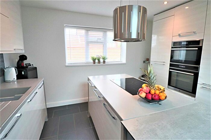 2 Bedroom Detached Bungalow For Sale In Julian Way, Hopton-on-sea, Great Yarmouth, NR31