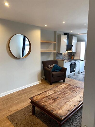 6 Bedroom Apartment To Rent In Newlands Road, High West Jesmond, NE2