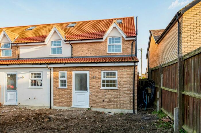 3 Bedroom Terraced House To Rent In Bedford Road, Ravensden, Bedford MK44