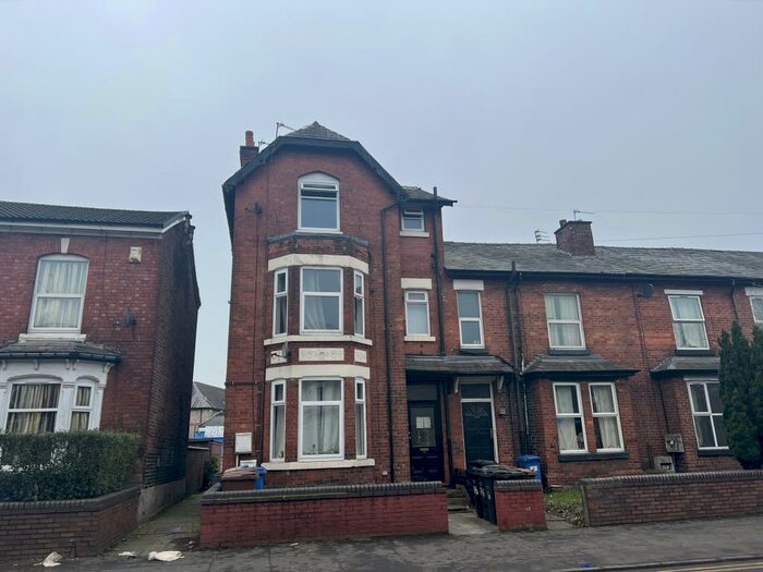 1 Bedroom Flat To Rent In Shaw Heath, Stockport, SK2