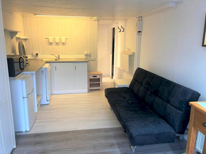 Studio To Rent In Canterbury Road, Feltham, TW13