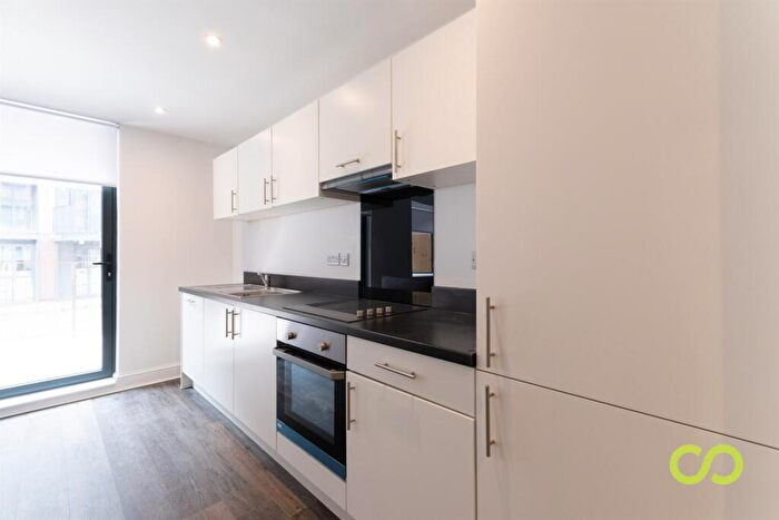 1 Bedroom Flat To Rent In Birch House, Leigh Street, High Wycombe, HP11