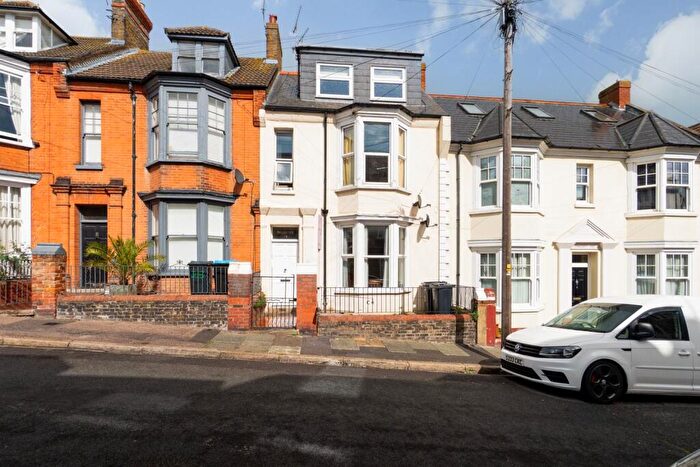 1 Bedroom Flat For Sale In Nelson Crescent, Ramsgate, CT11