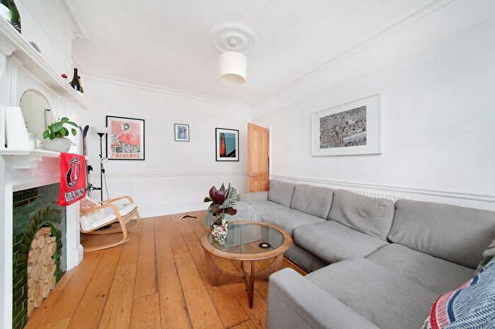 5 Bedroom Terraced House To Rent In Beverstone Road, Brixton, SW2