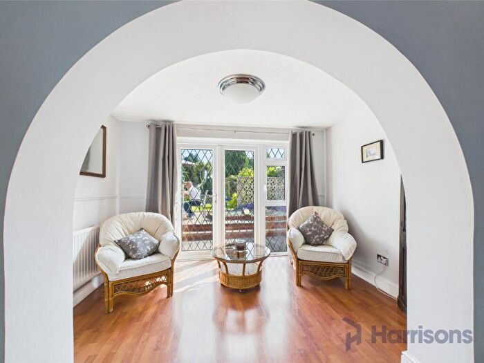 4 Bedroom Detached House For Sale In London Road, Sittingbourne, Kent, ME10