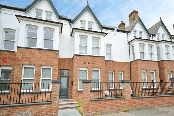 3 Bedroom Flat To Rent In Norfolk Road, Margate, CT9