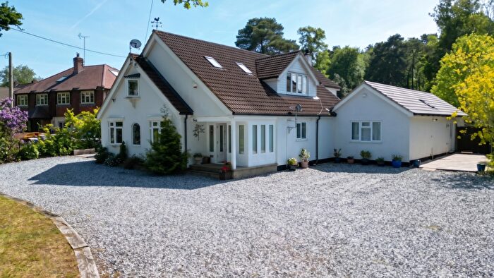 5 Bedroom Detached House For Sale In Heath Ride, Finchampstead, Wokingham, Berkshire, RG40