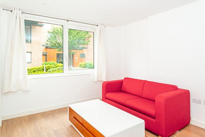 1 Bedroom Flat For Sale In Royal Victoria Gardens, Marine Wharf, SE16