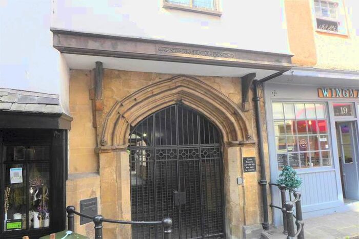 3 Bedroom Apartment To Rent In Christmas House, St Bartholomews Court, Bristol, BS1