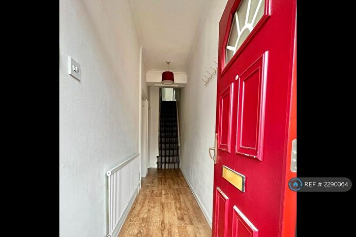 4 Bedroom Terraced House To Rent In Acomb Street, Manchester, M14