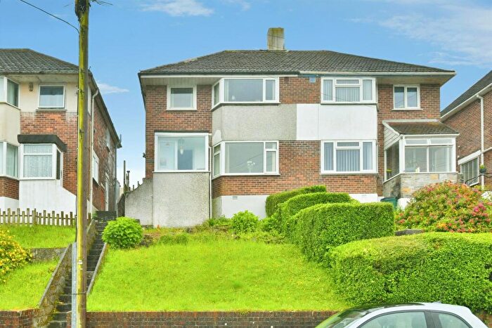 3 Bedroom Semi-Detached House For Sale In Bridwell Road, Plymouth, PL5