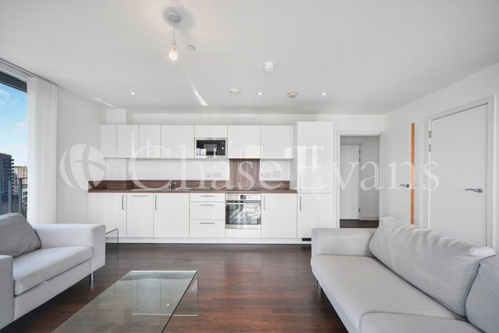 2 Bedroom Flat To Rent In Waterside Heights, Waterside Park, Royal Docks, E16