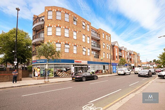1 Bedroom Apartment To Rent In High Road, Woodford Green, IG8
