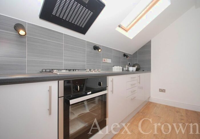 2 Bedroom Flat To Rent In Buchanan Gardens, London, NW10