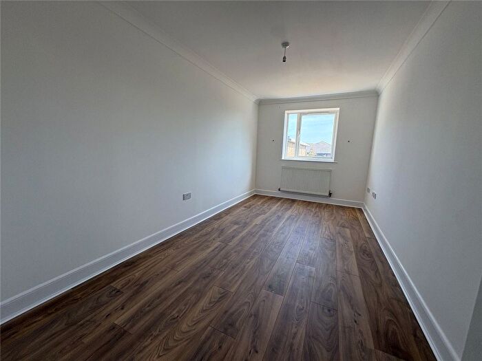 Property To Rent In Sundeala Close, Sunbury-On-Thames, Surrey, TW16