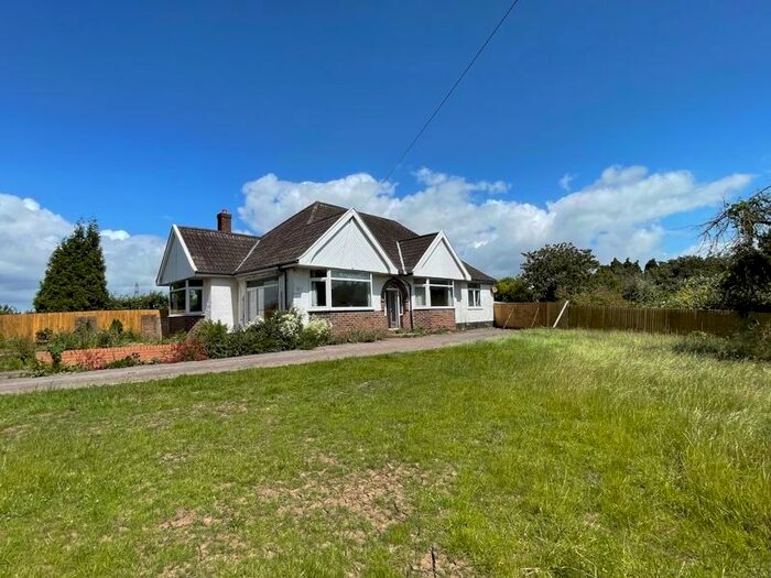 4 Bedroom Semi-Detached Bungalow To Rent In Over Lane, Easter Compton, Bristol, BS35