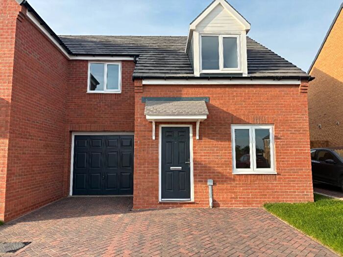 3 Bedroom Semi-Detached House To Rent In Stoneyford, NG17