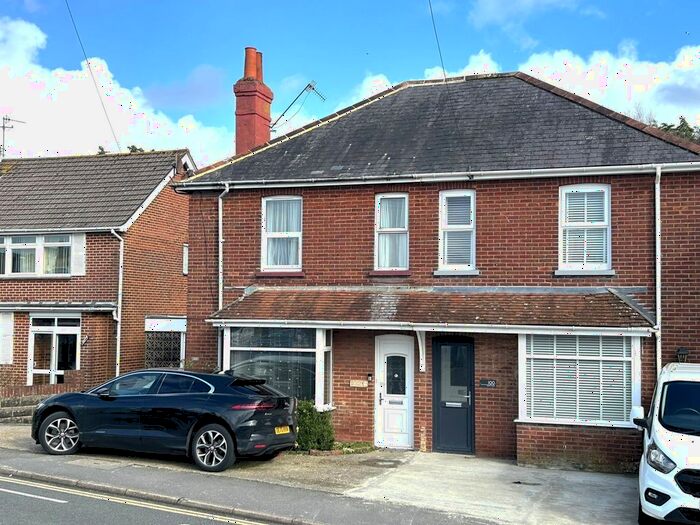 4 Bedroom End Of Terrace House To Rent In Sterte Road, Sterte, Poole, BH15
