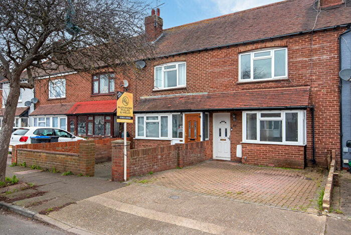 3 Bedroom Terraced House For Sale In Ham Way, Worthing, BN11