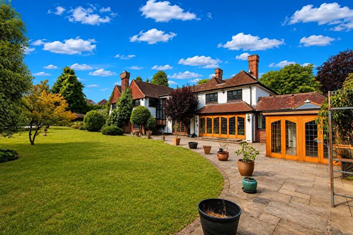 6 Bedroom Detached House For Sale In The Highway, South Sutton, SM2
