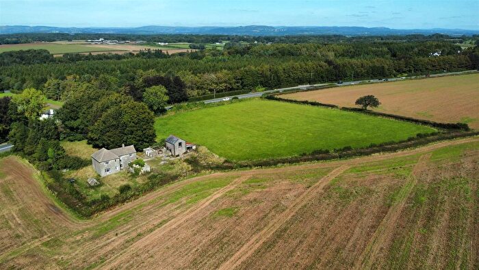 4 Bedroom Detached House For Sale In Tair Onen, Cowbridge, CF71