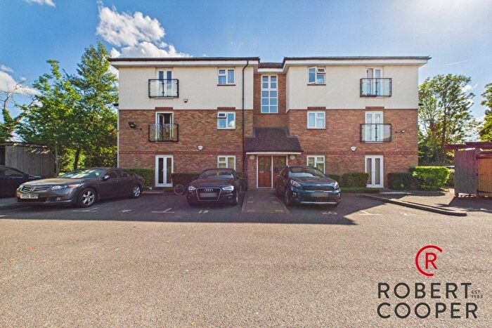 2 Bedroom Flat For Sale In Apsley Close, North Harrow, HA2