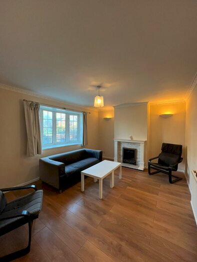 3 Bedroom Terraced House To Rent In Buttfield Close, Dagenham East, RM10