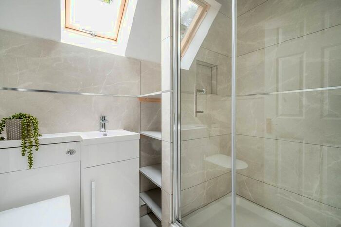 3 Bedroom Cottage To Rent In Woking, Woking, GU22