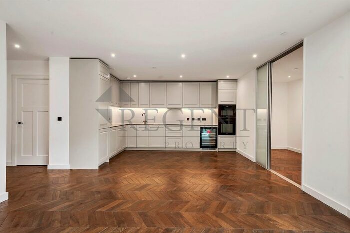 3 Bedroom Flat To Rent In Manners House, Brook Street, KT1