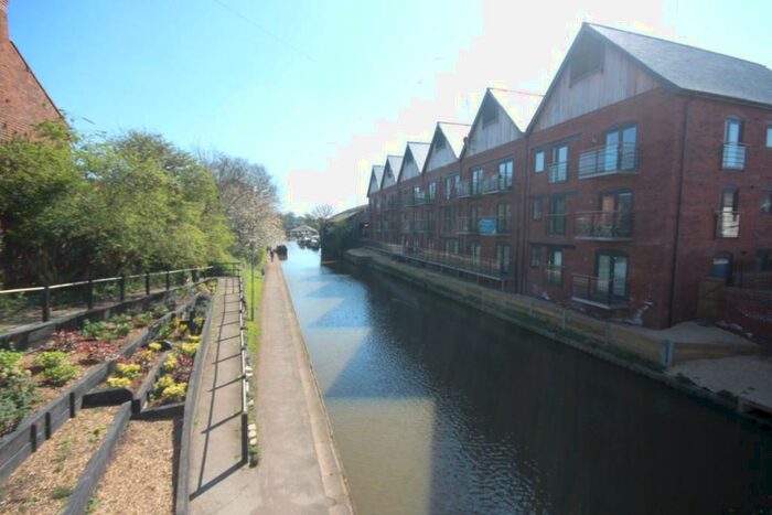 2 Bedroom Apartment To Rent In Lock Court, Chester, CH1