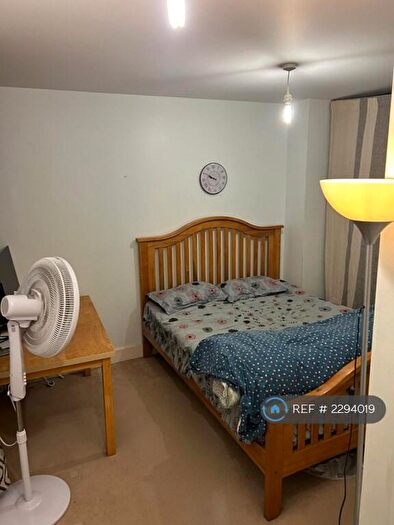 1 Bedroom Flat To Rent In Phoenix Heights East, London, E14