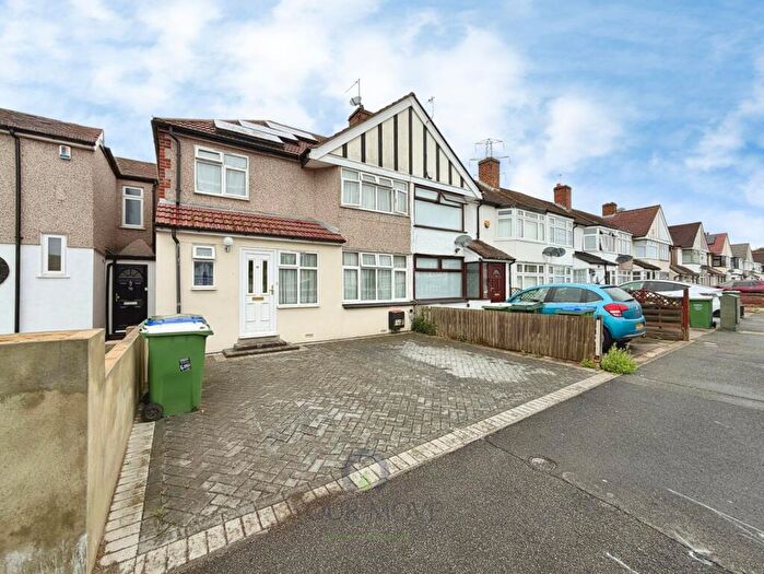 4 Bedroom End Of Terrace House For Sale In Ramillies Road, Sidcup, DA15