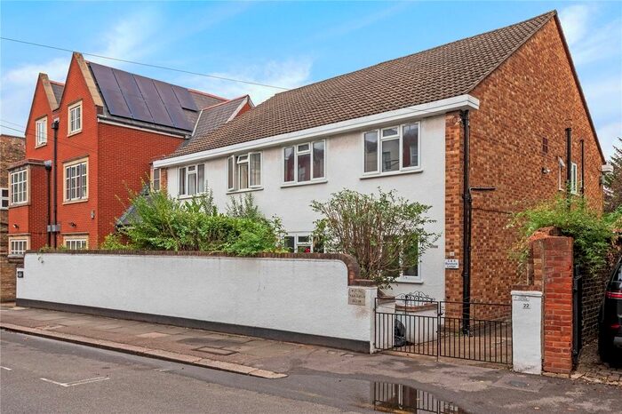 2 Bedroom Flat To Rent In Burstock Lodge, Burstock Road, Putney, London, SW15