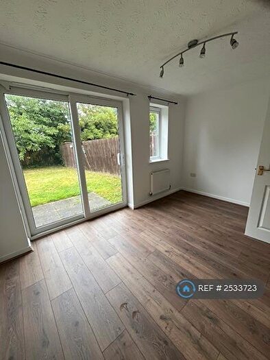 2 Bedroom Semi-Detached House To Rent In Weave Close, Nottingham, NG6