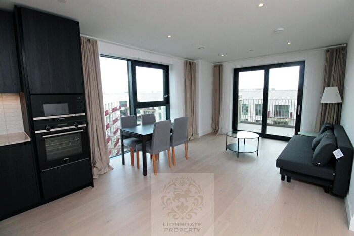 2 Bedroom Apartment To Rent In Hawksbury Heights, Hewson Way, London, SE17