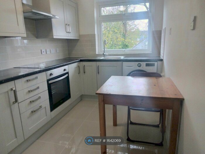 1 Bedroom Flat To Rent In West Green Road, Seven Sisters, N15