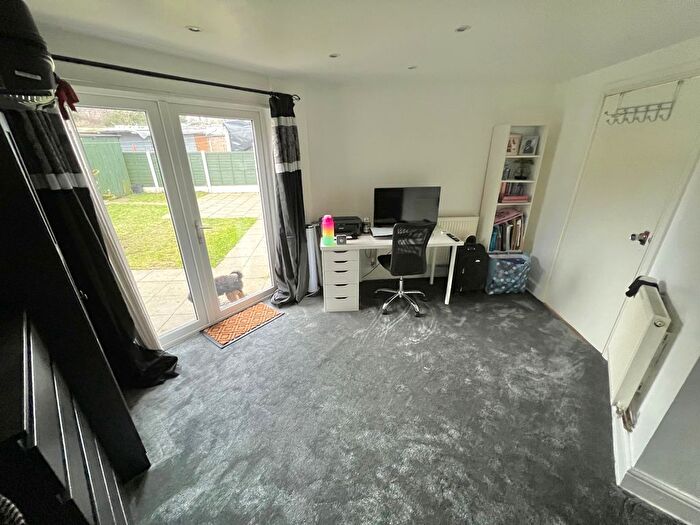 1 Bedroom Flat To Rent In Clare Road, Walsall, WS3